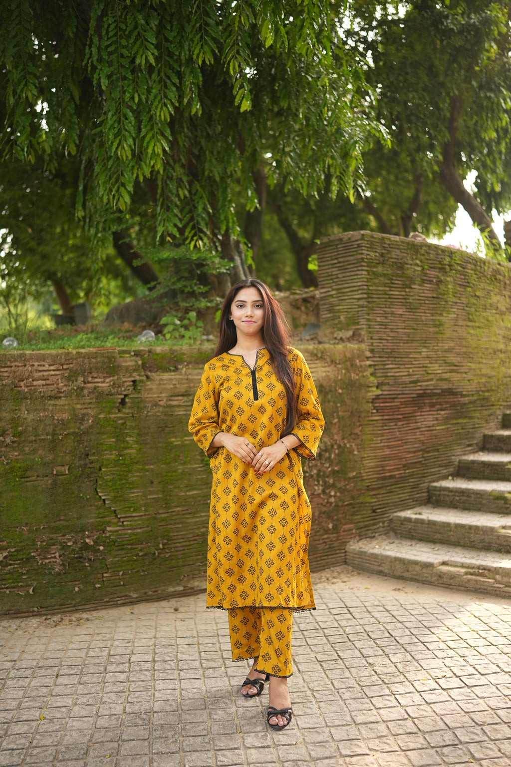 2PC Mustard Lawn Stitched Suit